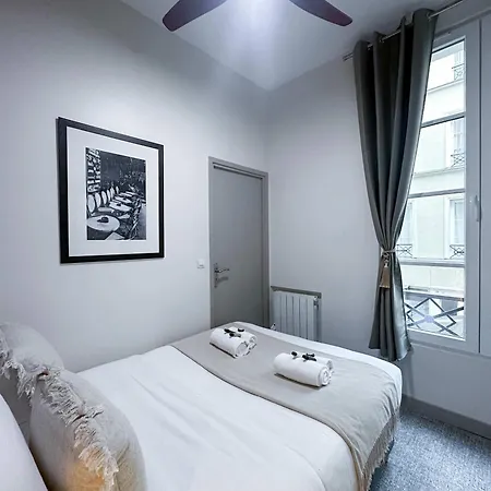 Renovated Champs-elysees Retreat Appartamento