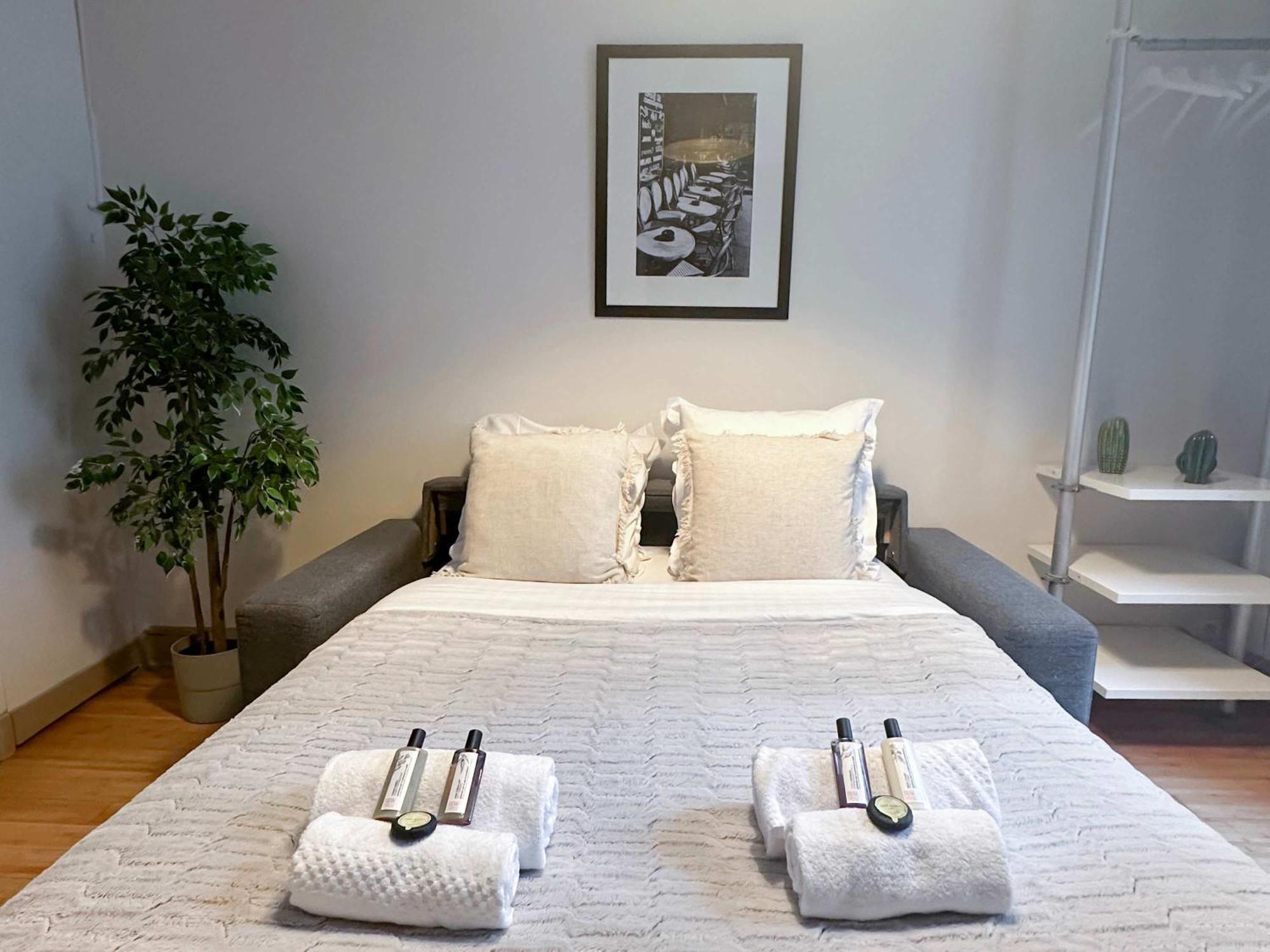 Appartamento Renovated Champs-elysees Retreat Parigi