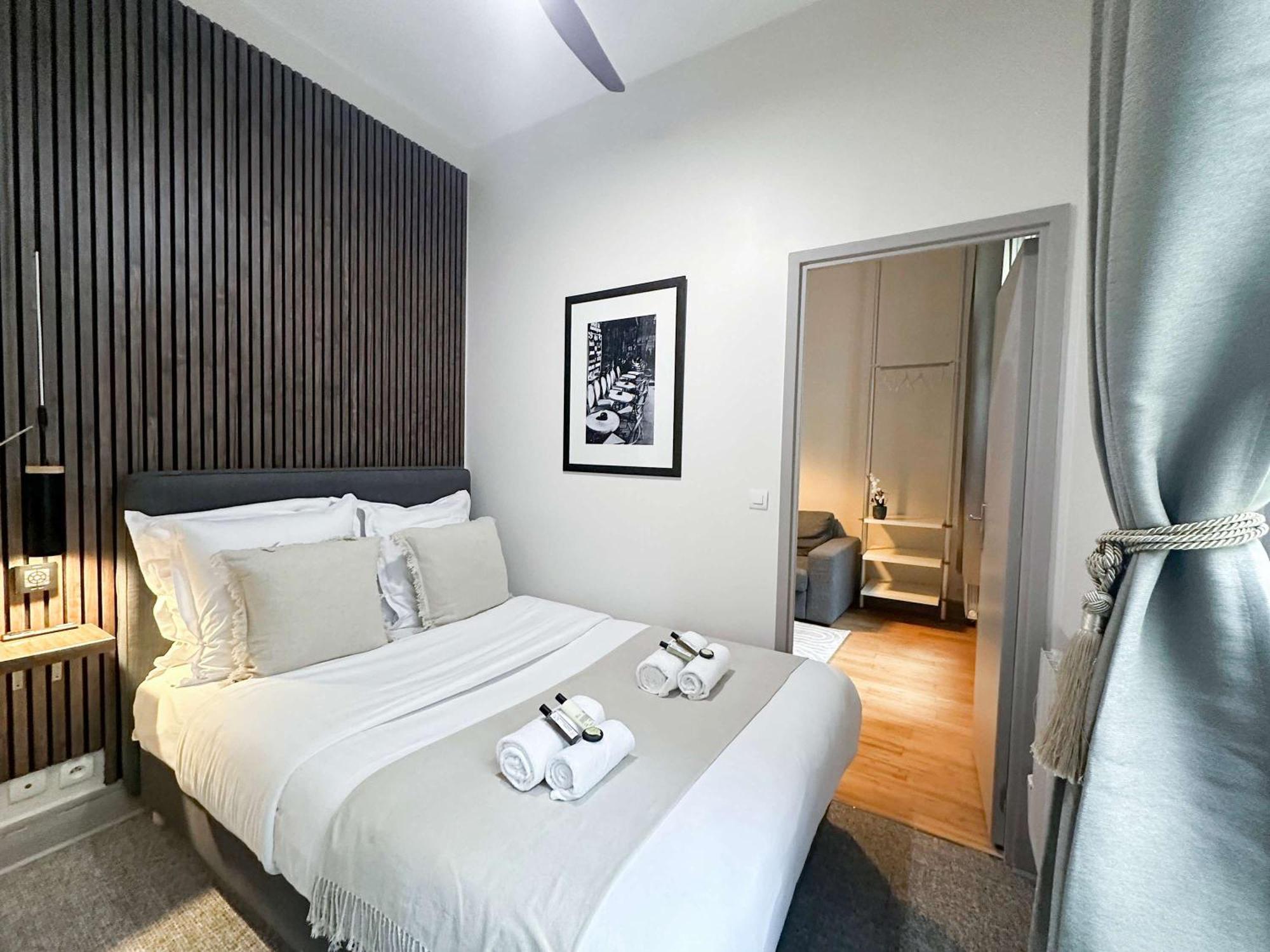 Appartamento Renovated Champs-elysees Retreat Parigi